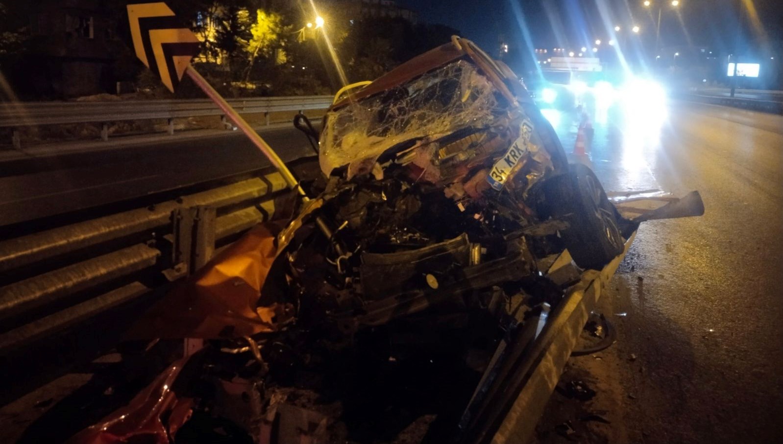 atasehirde makas atan surucu kazaya neden oldu DpATP1l8