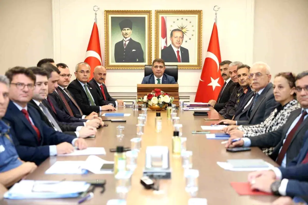 duzcede universite guvenligi toplantisi 1au9apB2