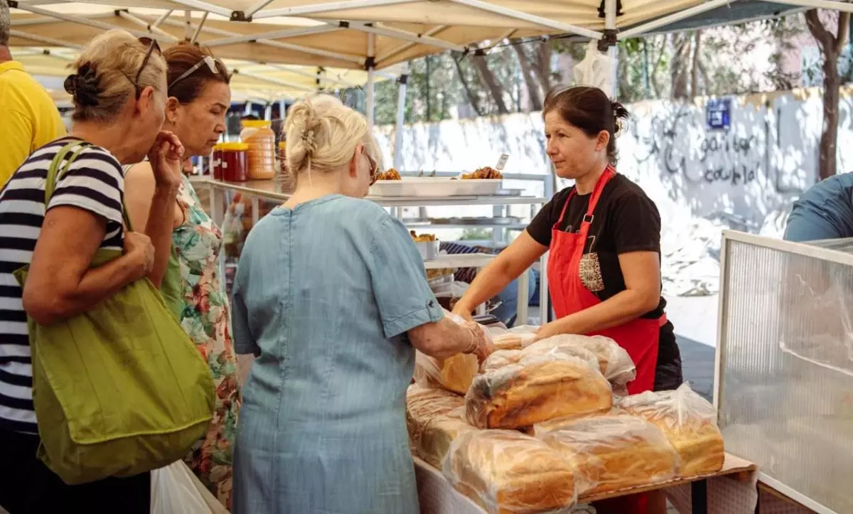 kusadasinda yerel uretici sergisi buyuk ilgi goruyor v9xg4AdN