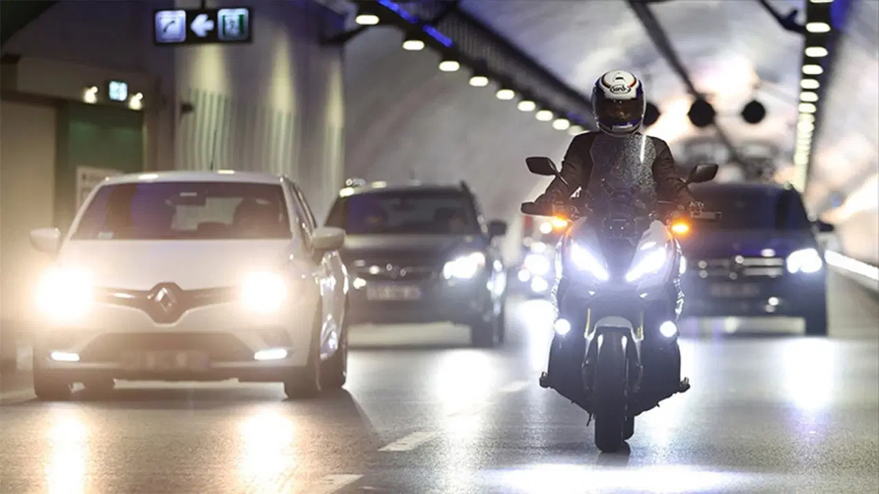 motosiklet suruculeri dikkat trafikte yeni zorunluluk yolda k6NUJJzA