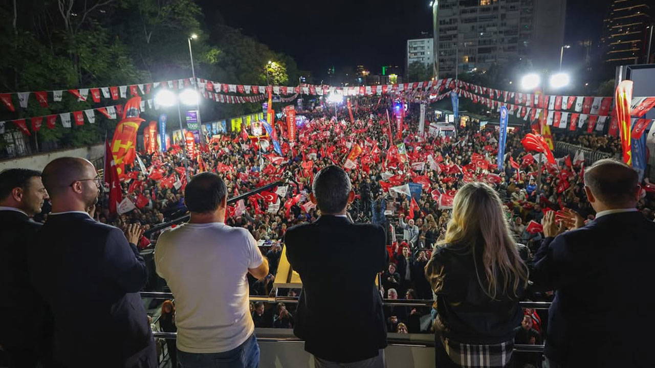 saatler kaldi chp bir ilki gerceklestiriyor MjTzcHzC.jpg