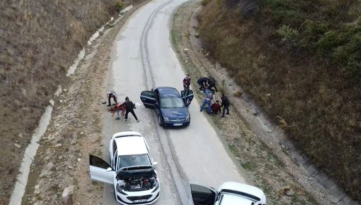 sinopta film sahnelerini aratmayan operasyon ptsaChz4.jpg