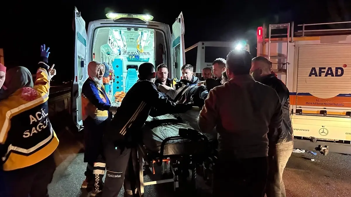 sinopta otobus kazasi 13 yarali xiNFiED2.jpg