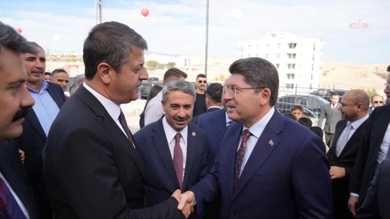 abdurrahman tutdere adalet bakani yilmaz tunc ile gorustu N1k6bPGc.jpg