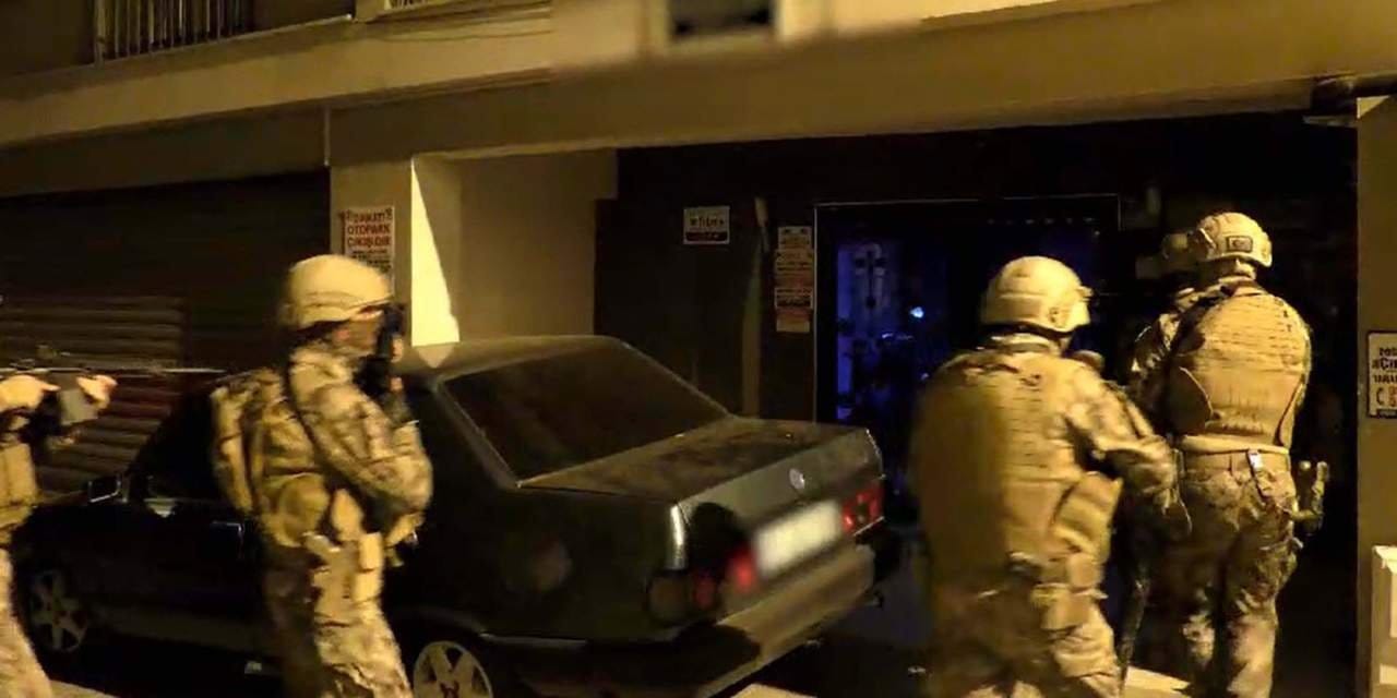 istanbulda 40 adrese es zamanli kacak alkol operasyonu RiElcNvg.jpg