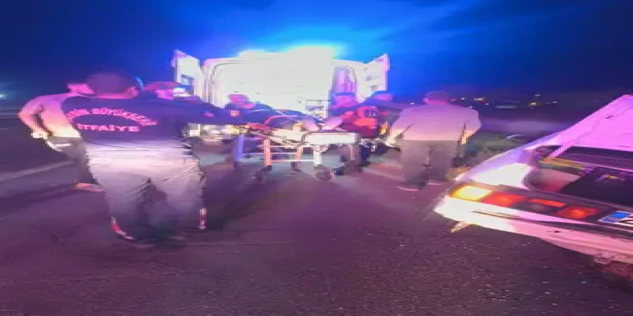 mardinde otomobil takla atti 3 kisi hastaneye kaldirildi TTdVtRtq.jpg