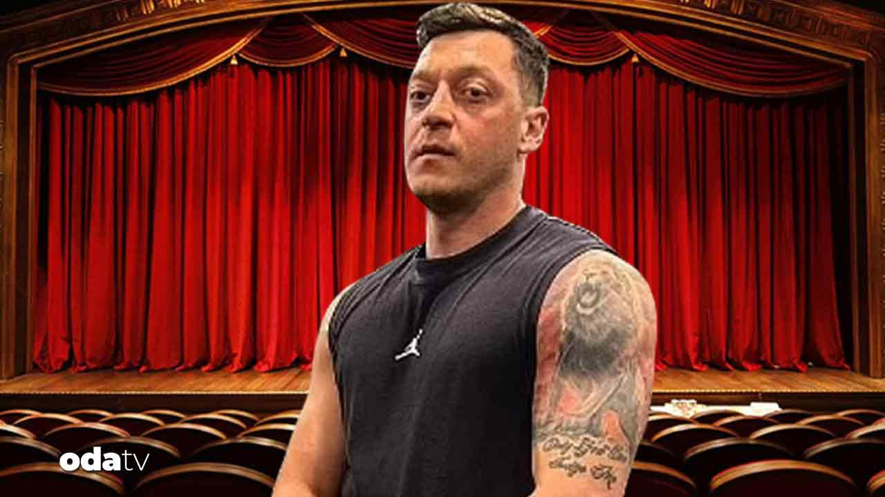 Mesut Özil tiyatro sahnesinde