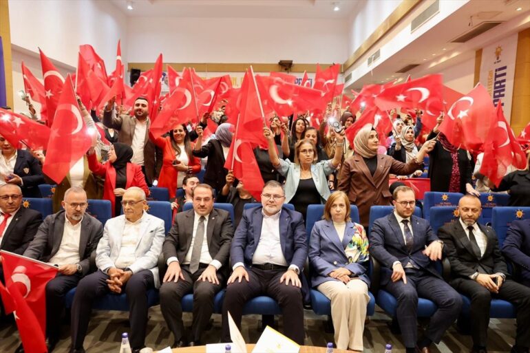 AK Parti İzmir’de Kurban Bayramı ve Danışma Meclisi Buluşması