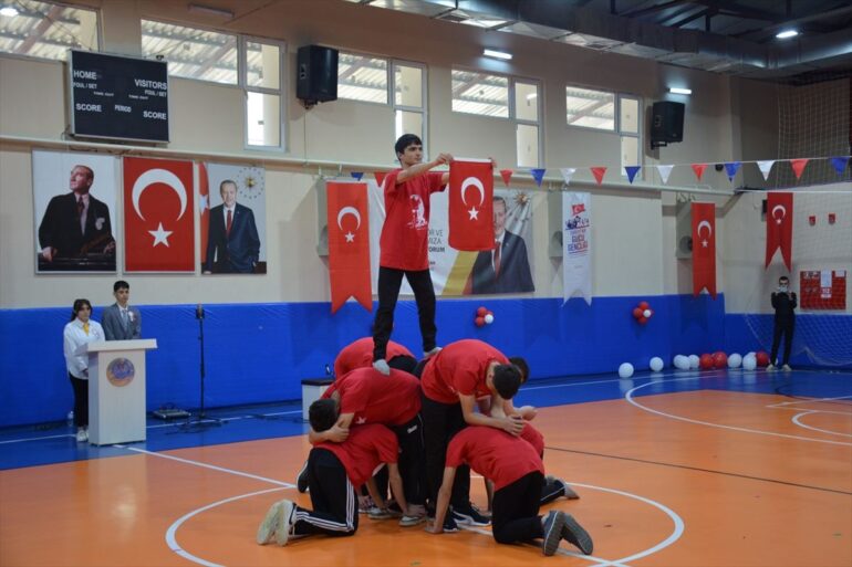 Tokat’ta 19 Mayıs Atatürk’ü Anma, Gençlik ve Spor Bayramı Coşkuyla Gerçekleştirildi