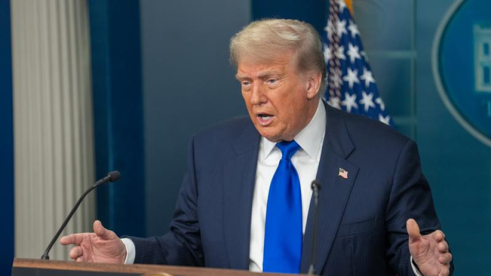 trumptan-hurmuzde-mahsur-tarafsiz-gemilere-yardim-sozu-gf6UAvqu