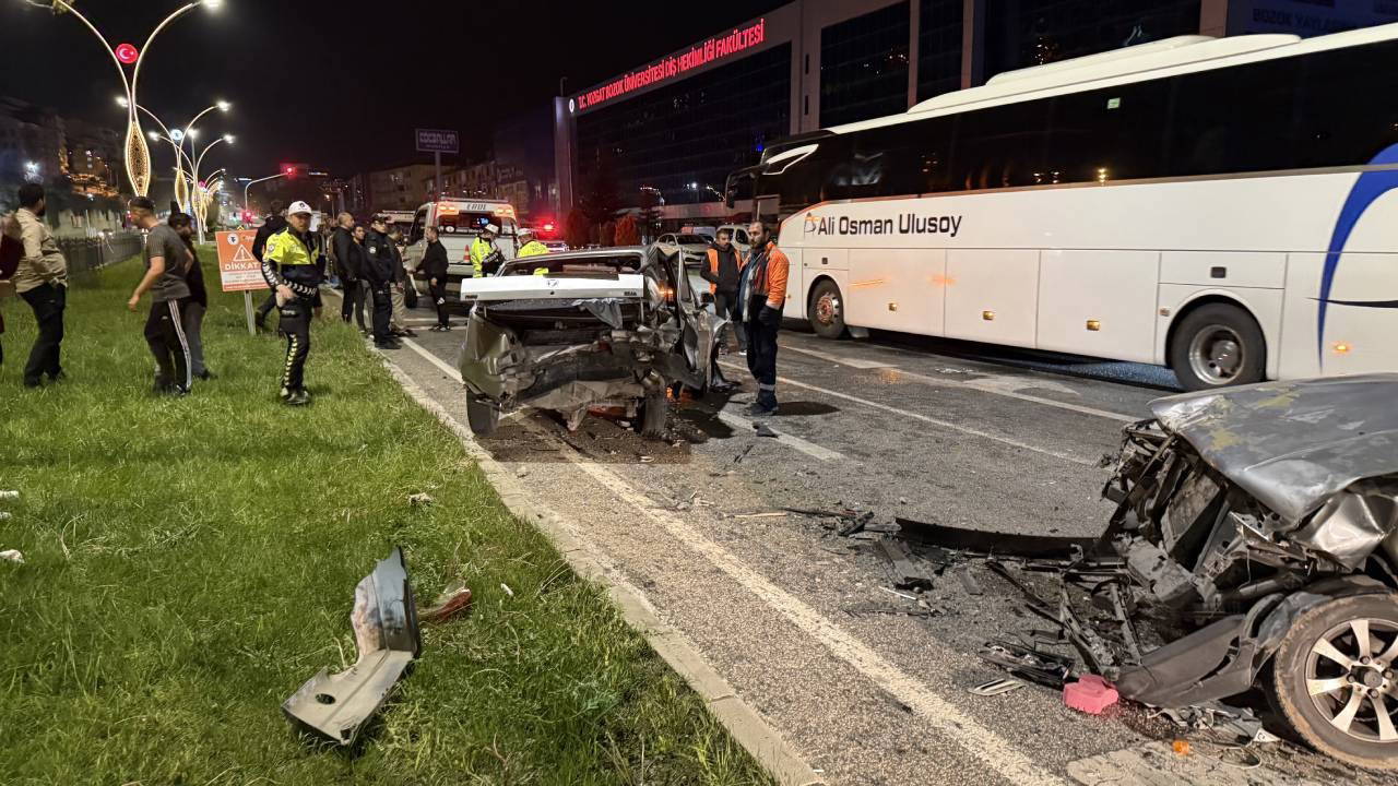 yozgatta-zincirleme-kaza-cok-sayida-yarali-var-rhrItJ49