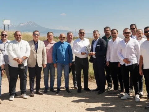 K mil koc ve mercedes benz turkten anlamli proje eV4iM5Xq