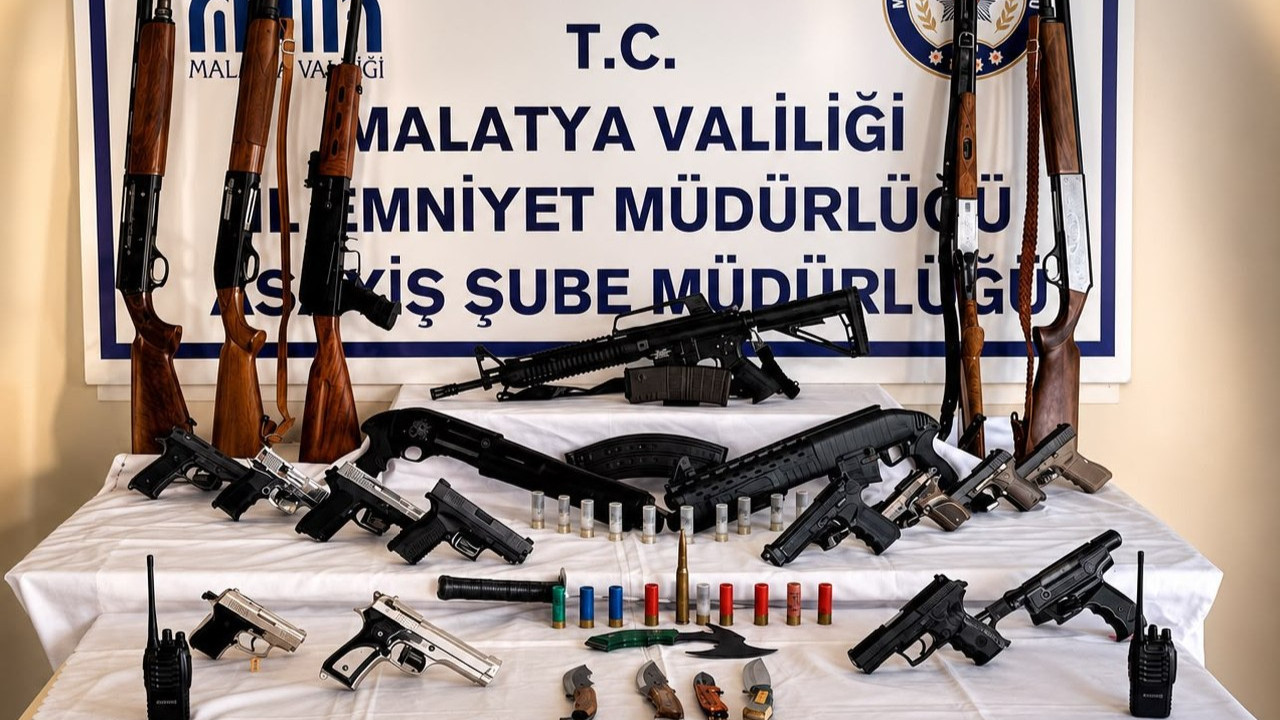 Sosyal medyada silahla paylasim yapanlar tek tek yakalandi 56 gozalti S44yM66b